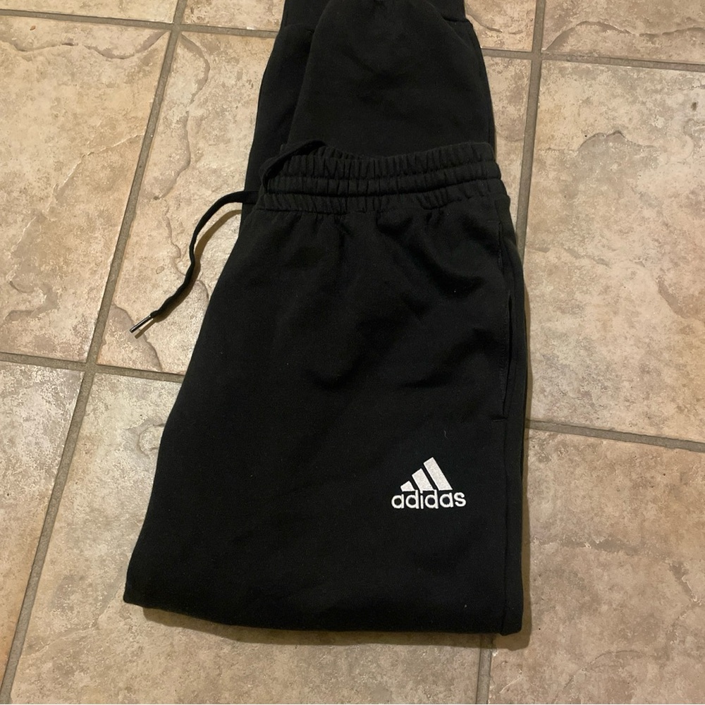 Adidas essentials tapered sweatpants